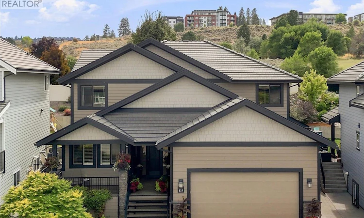 819 Fernie Court