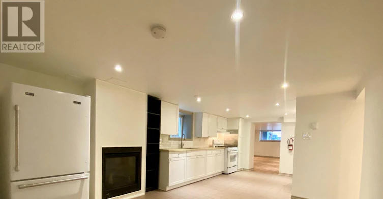 5-209 Madison Avenue, Toronto, ON, M5R 2S6 - 5