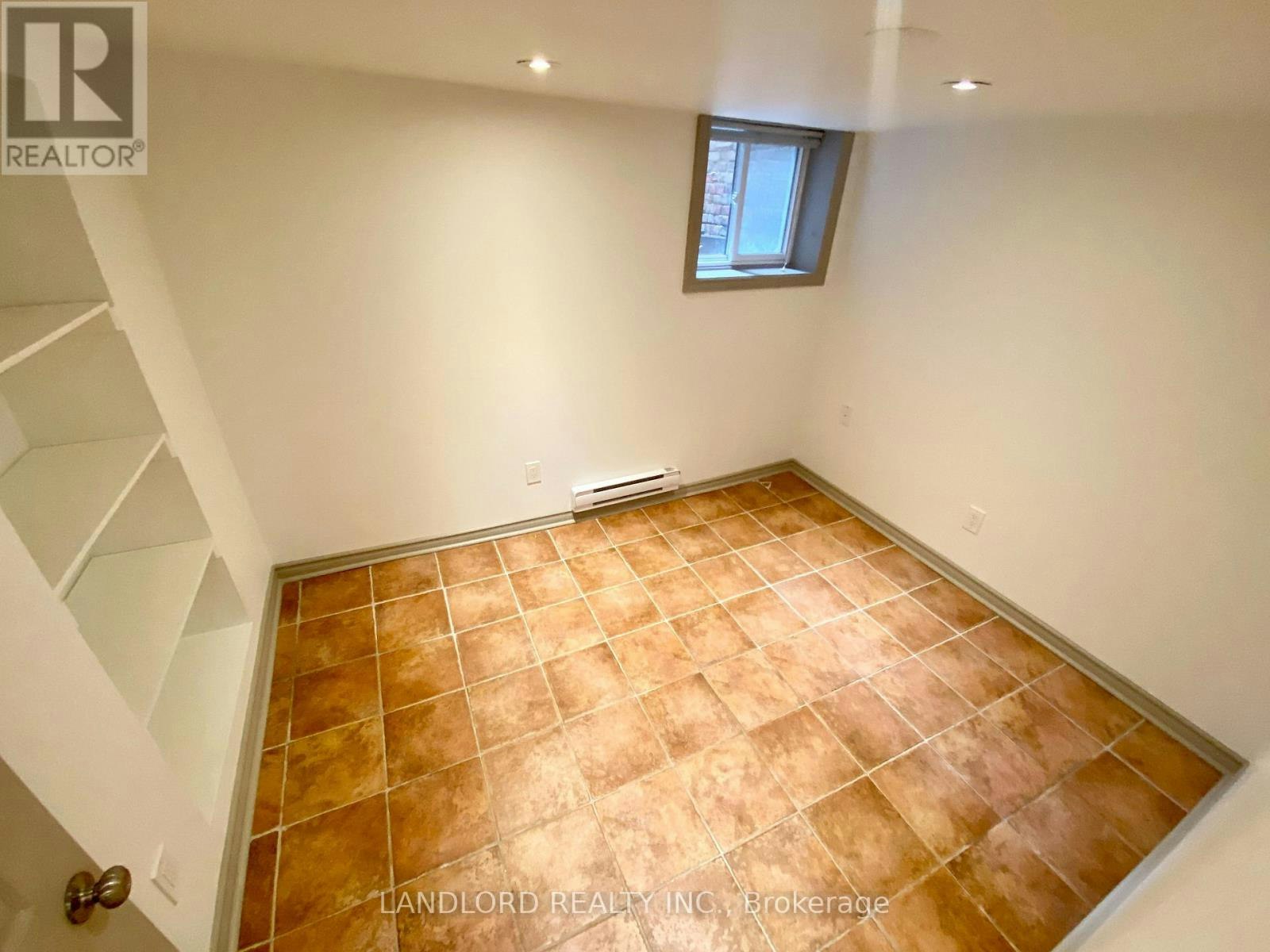 5-209 Madison Avenue, Toronto, ON, M5R 2S6 - 12