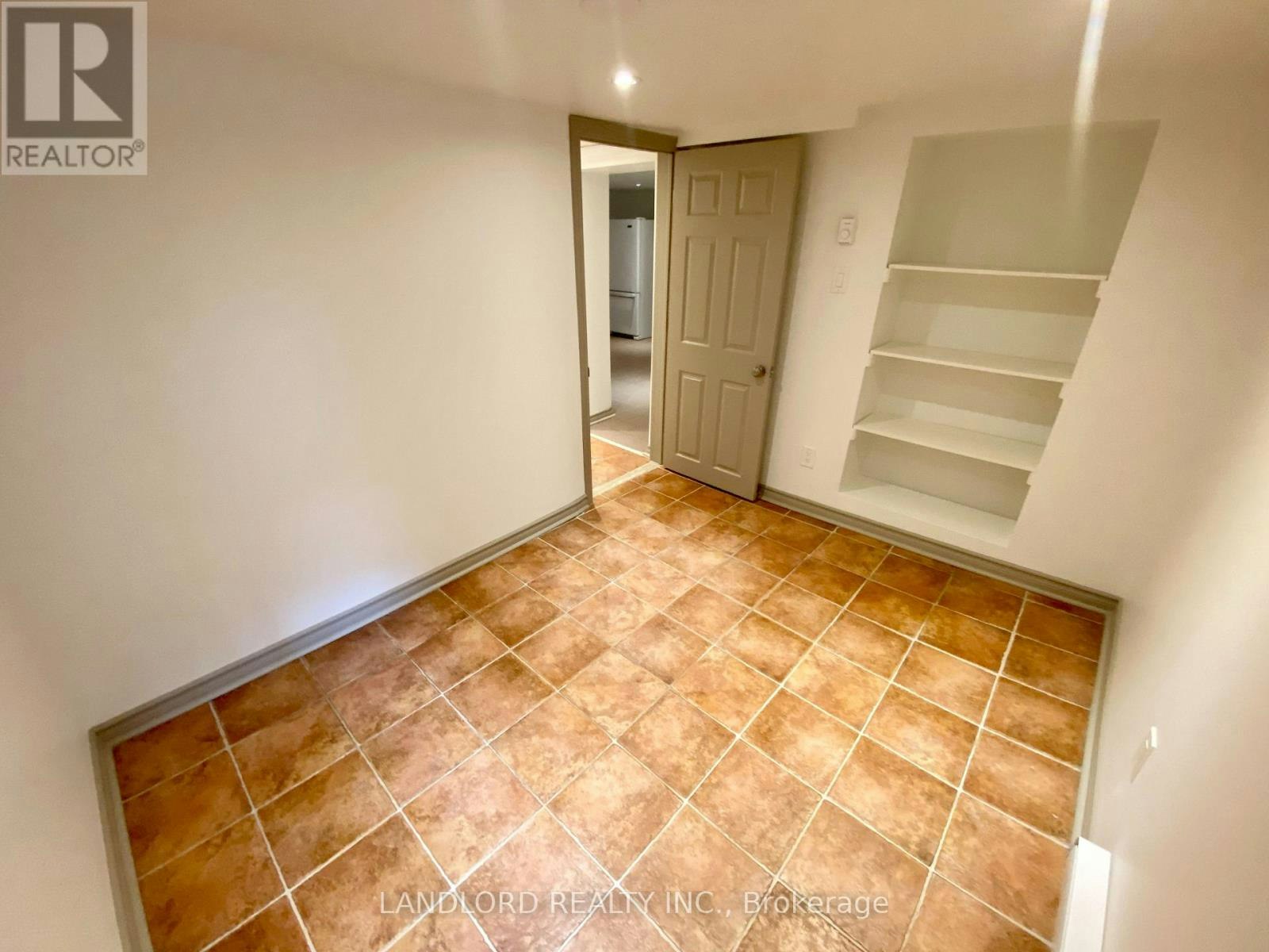 5-209 Madison Avenue, Toronto, ON, M5R 2S6 - 14