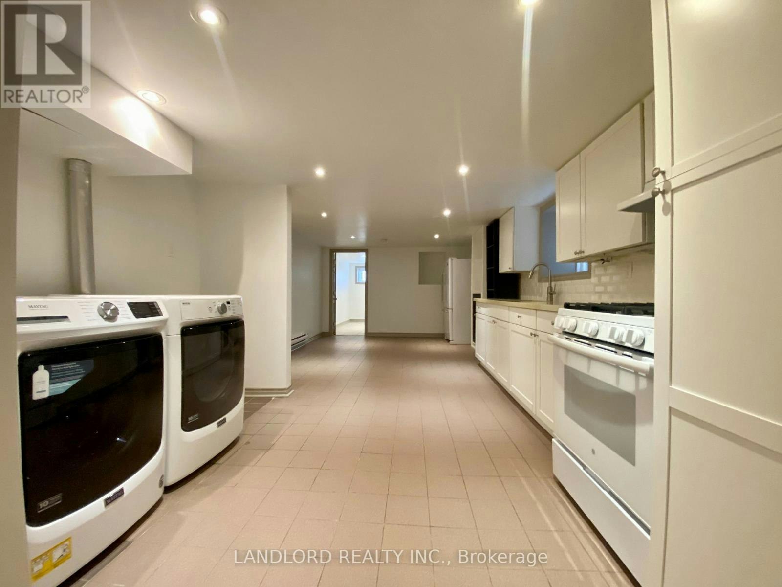 5-209 Madison Avenue, Toronto, ON, M5R 2S6 - 4