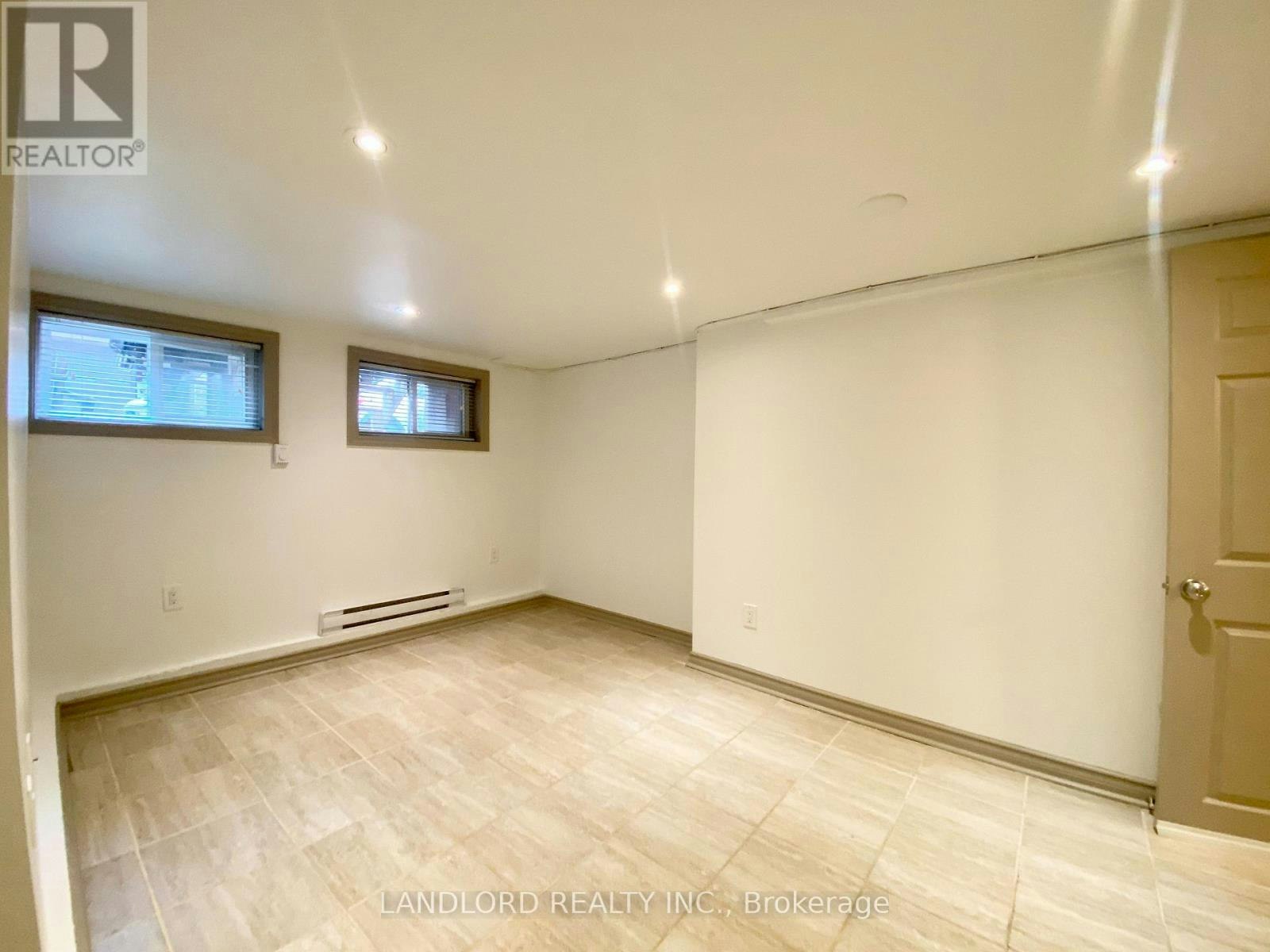 5-209 Madison Avenue, Toronto, ON, M5R 2S6 - 19