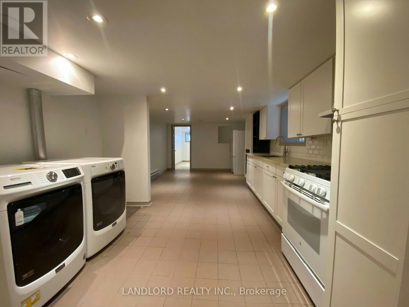 5-209 Madison Avenue, Toronto, ON, M5R 2S6 - 3