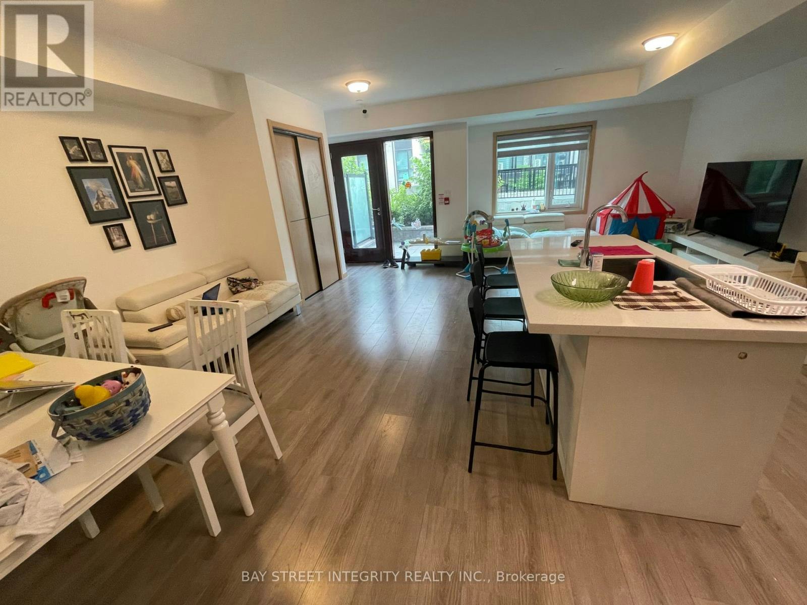 D107-200 Chester Le Boulevard, Toronto, ON, M1W 0A9 - 10