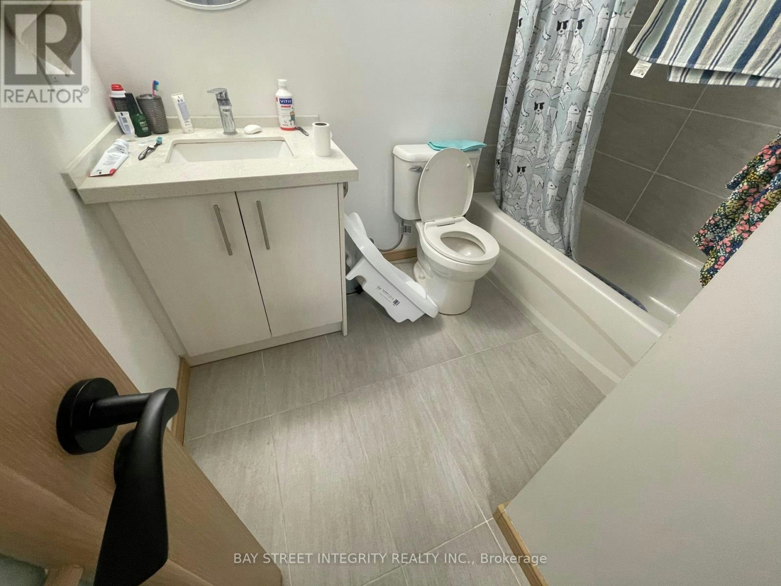 D107-200 Chester Le Boulevard, Toronto, ON, M1W 0A9 - 13