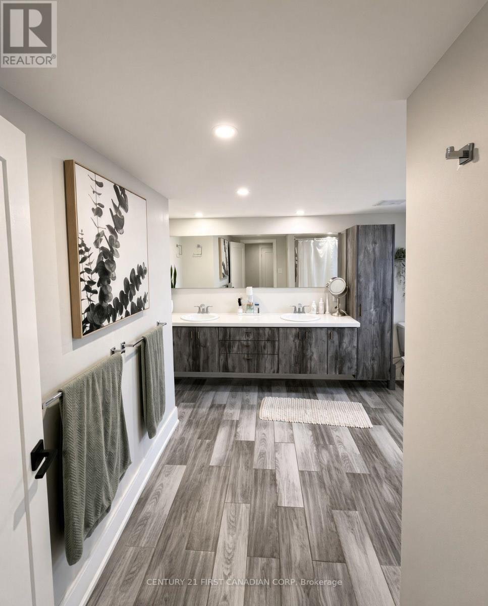 4 Elmwood Place, London, ON, N6J 1J2 - 12
