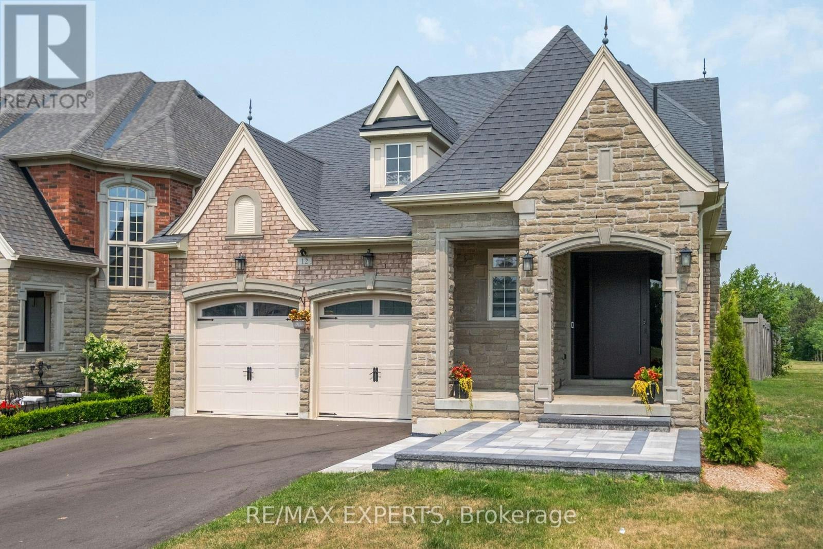12 Valley Point Crescent, King, ON, L7B 0B7 - 3