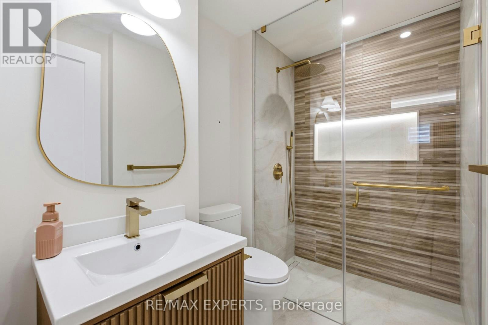 12 Valley Point Crescent, King, ON, L7B 0B7 - 37