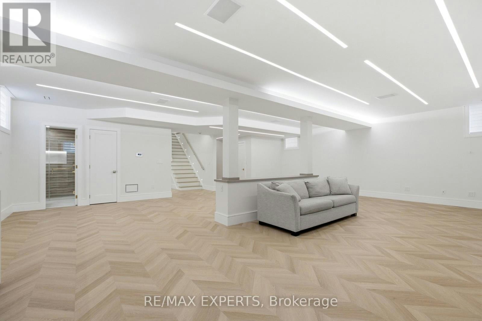 12 Valley Point Crescent, King, ON, L7B 0B7 - 36