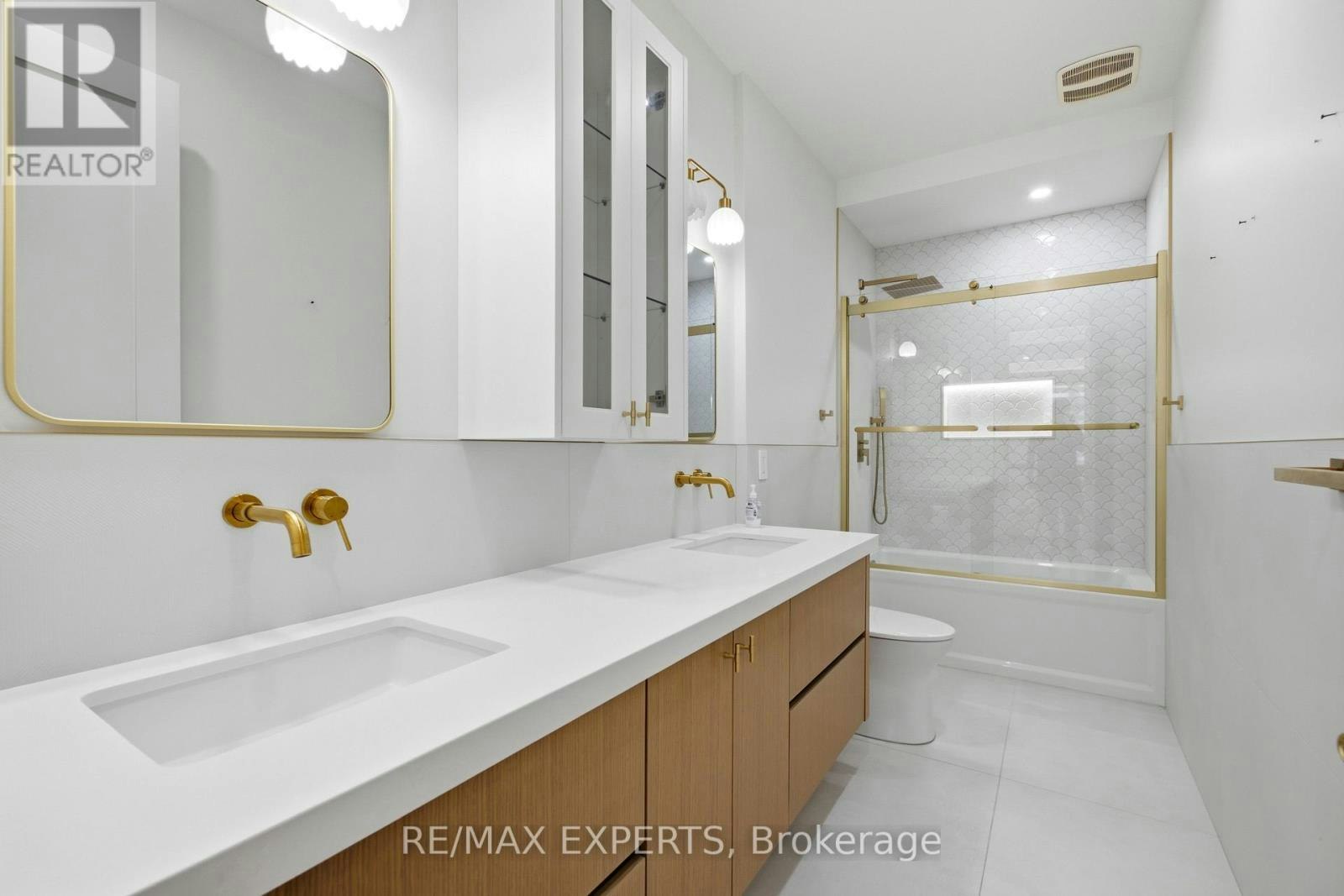 12 Valley Point Crescent, King, ON, L7B 0B7 - 28