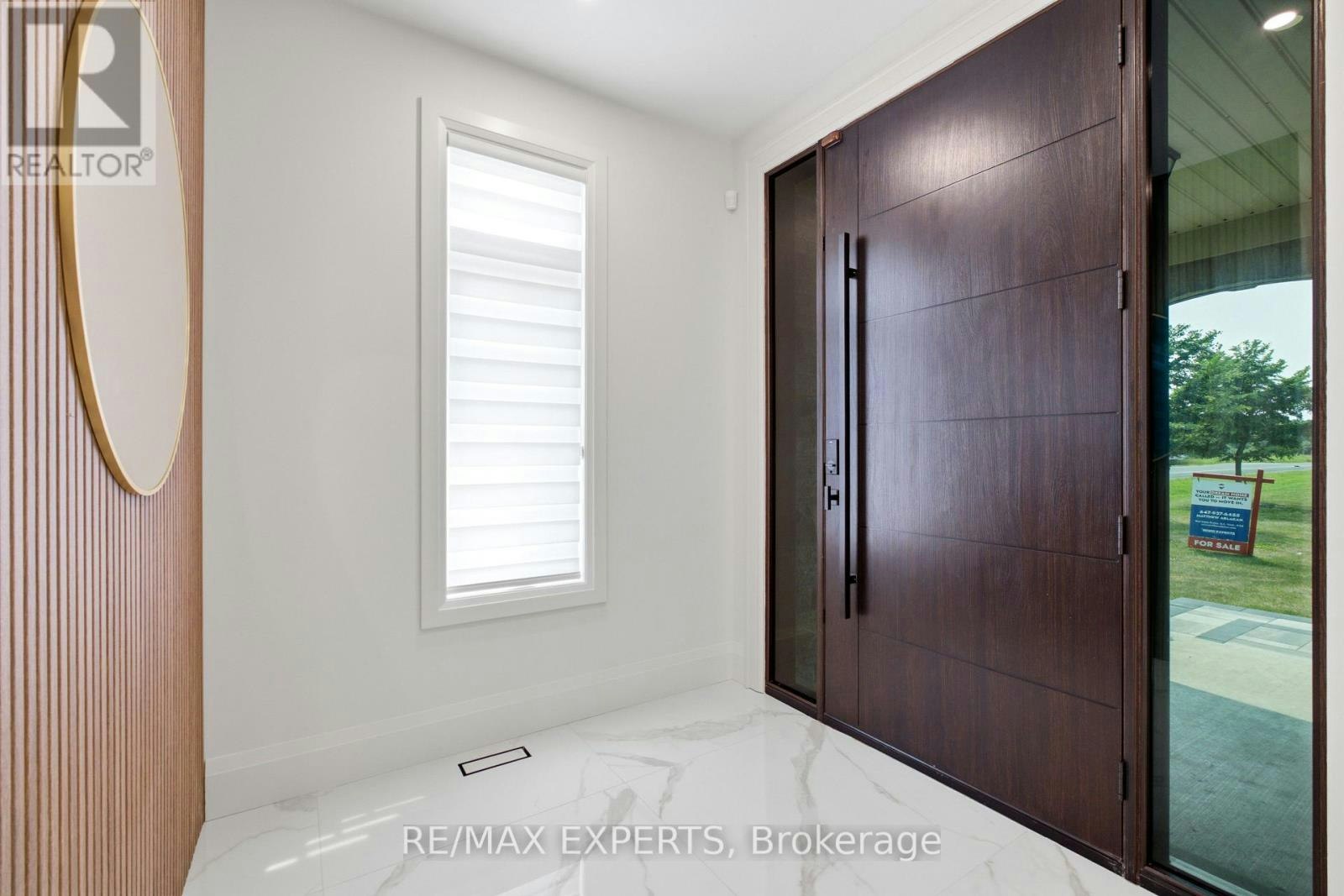 12 Valley Point Crescent, King, ON, L7B 0B7 - 5