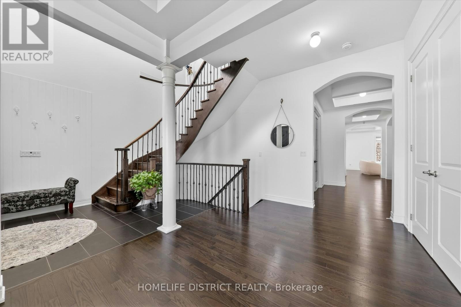 210 Cannes Avenue, Vaughan, ON, L4L 8L1 - 8