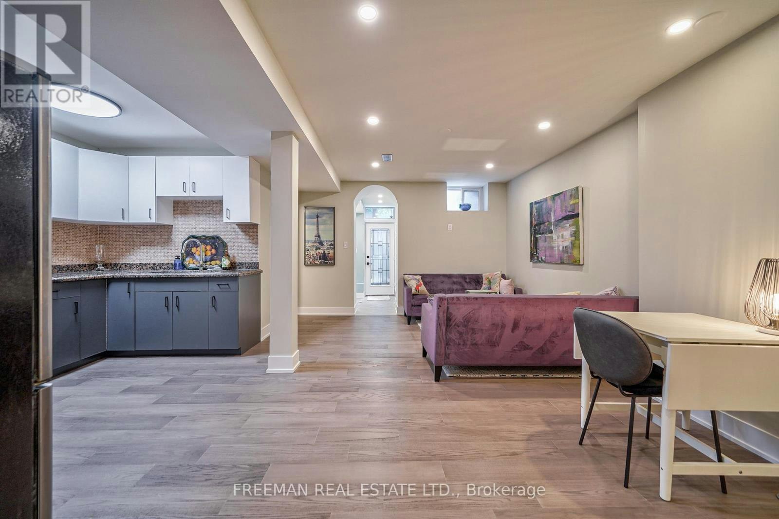 B-351 Windermere Avenue, Toronto, ON, M6S 3L1 - 4