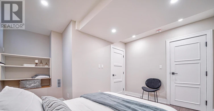 B-351 Windermere Avenue, Toronto, ON, M6S 3L1 - 13