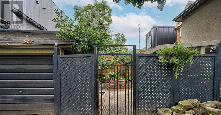 B-351 Windermere Avenue, Toronto, ON, M6S 3L1 - 19