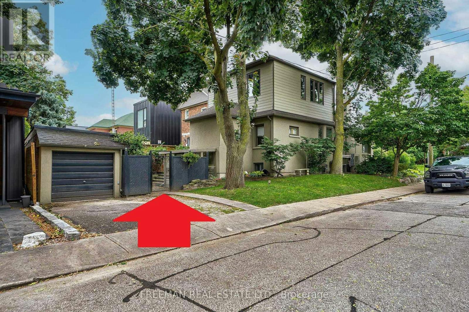 B-351 Windermere Avenue, Toronto, ON, M6S 3L1 - 18