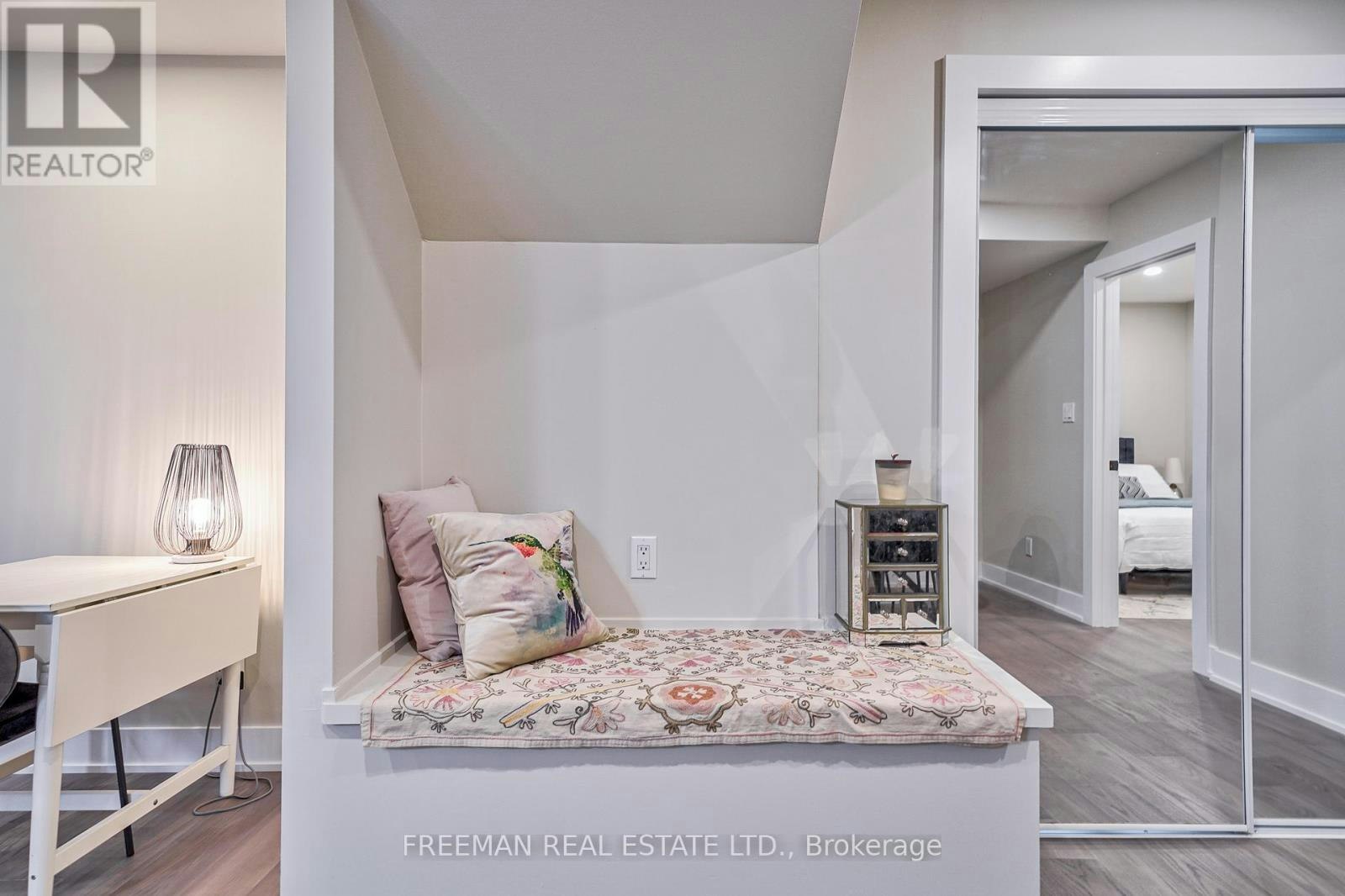 B-351 Windermere Avenue, Toronto, ON, M6S 3L1 - 11