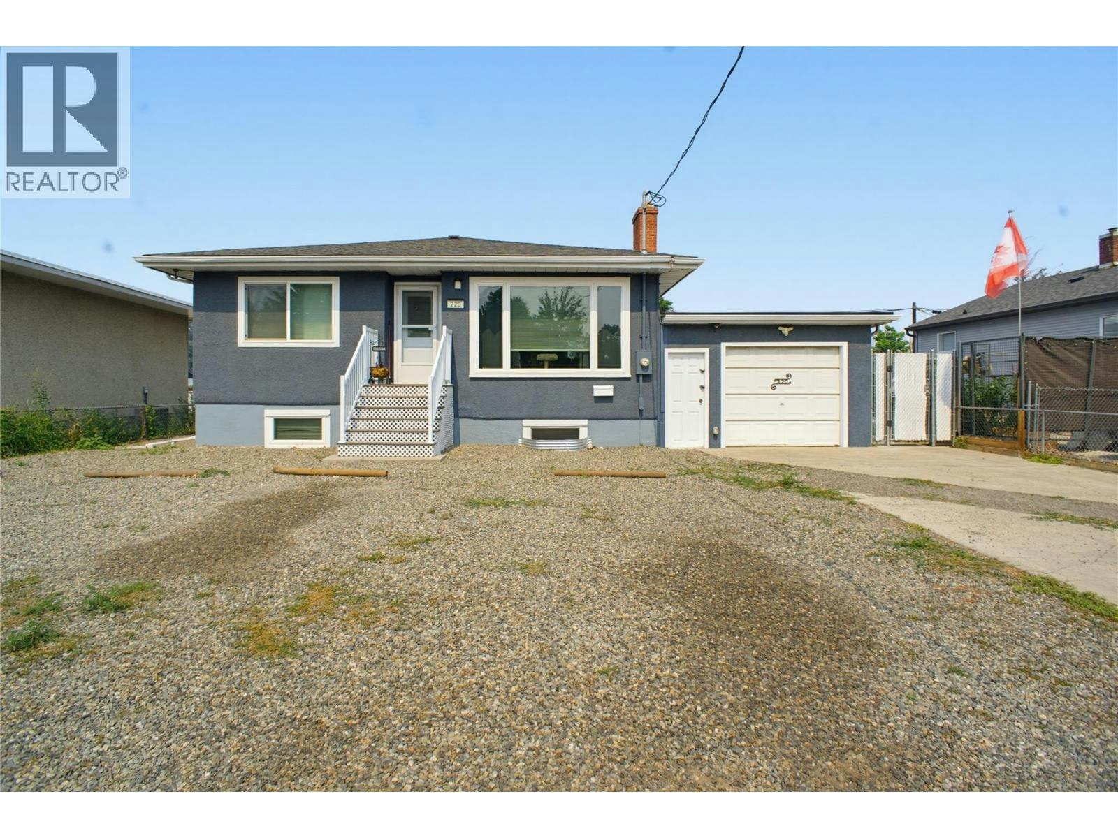 220 Park Street, Kamloops, BC, V2B 4A7