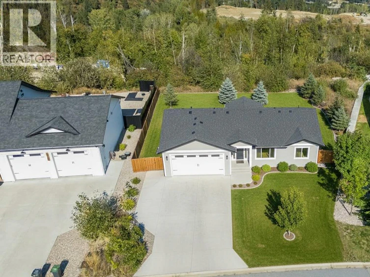 4009 Grandview Drive, Castlegar, BC, V1N 4X9 - 3