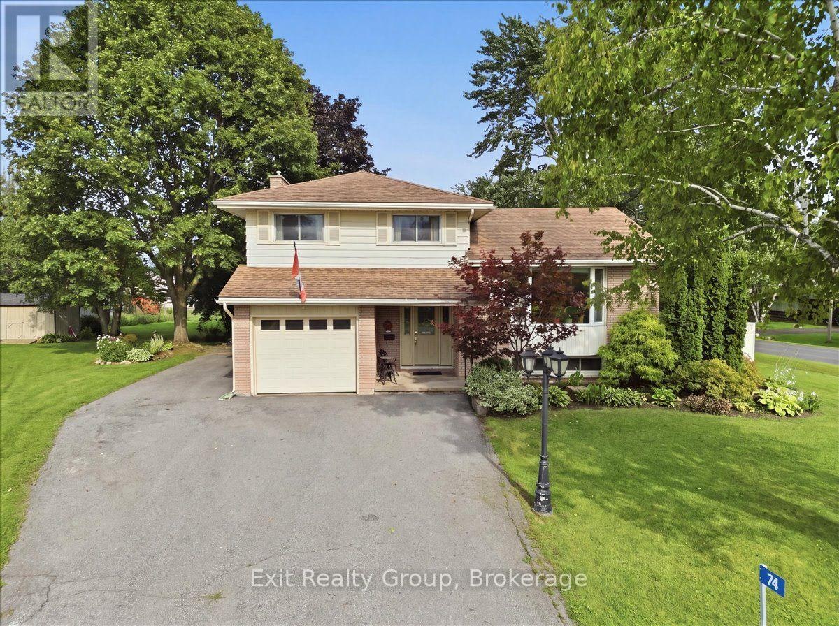 74 Burns Avenue, Quinte West, ON, K8R 1G3
