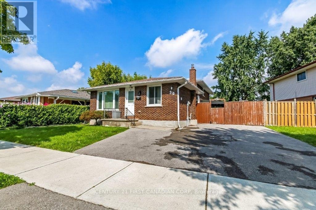 30 Scotchmere Crescent, London, ON, N6E 2A1