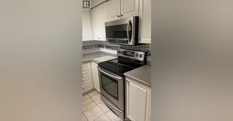 1006-4789 Riverside Drive East, Windsor, ON, N8Y 5A2 - 10