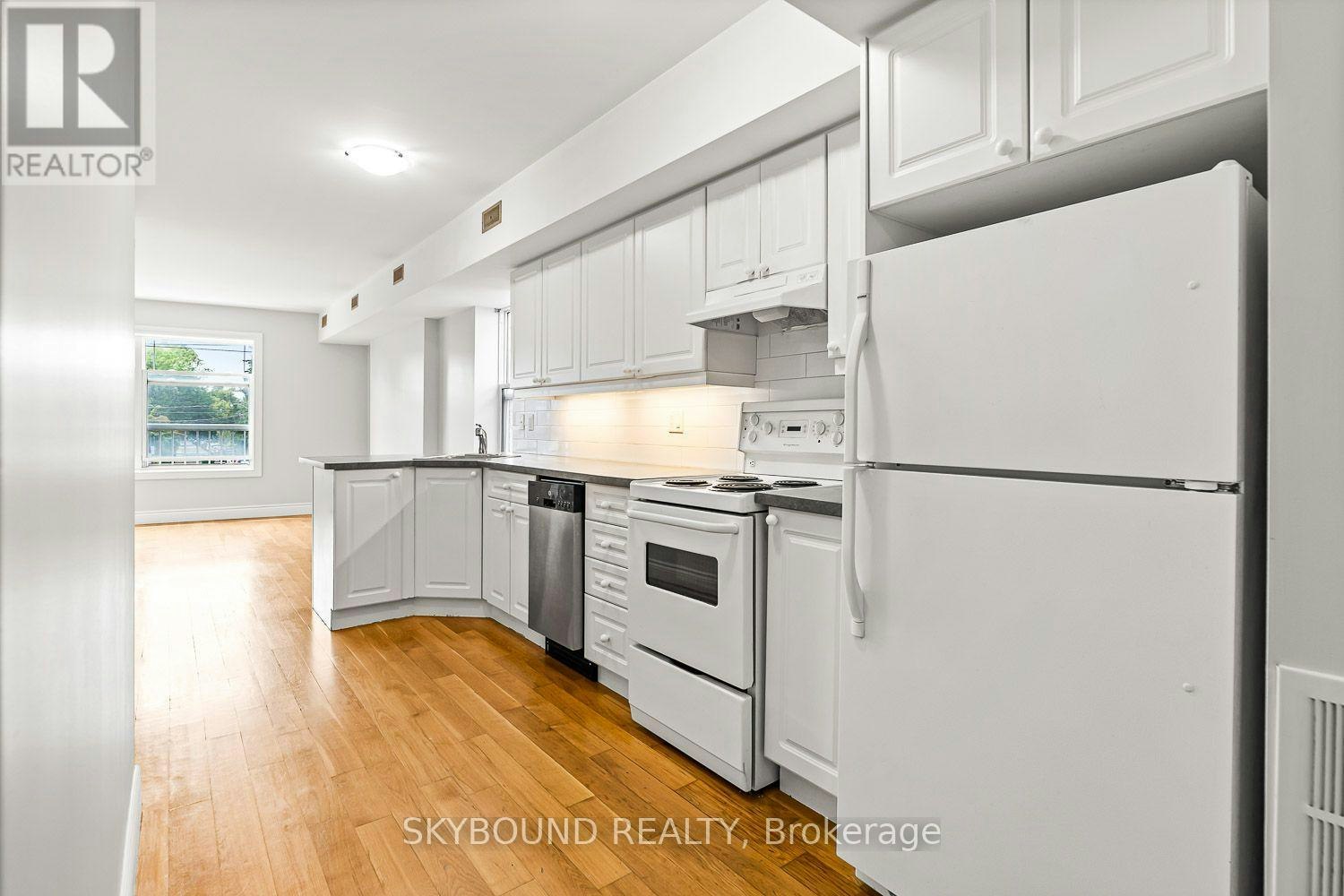 1-910 Kingston Road S, Toronto, ON, M4E 1S5 - 8