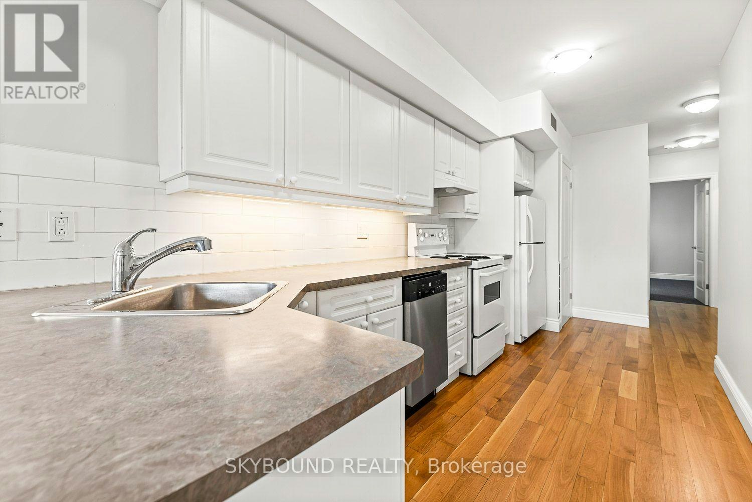 1-910 Kingston Road S, Toronto, ON, M4E 1S5 - 10