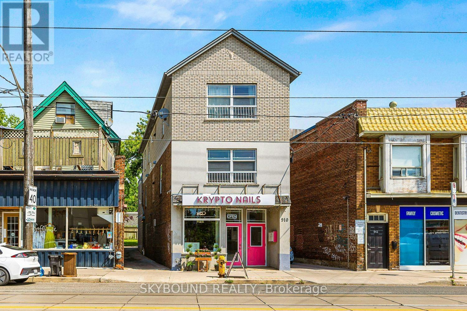 1-910 Kingston Road S, Toronto, ON, M4E 1S5
