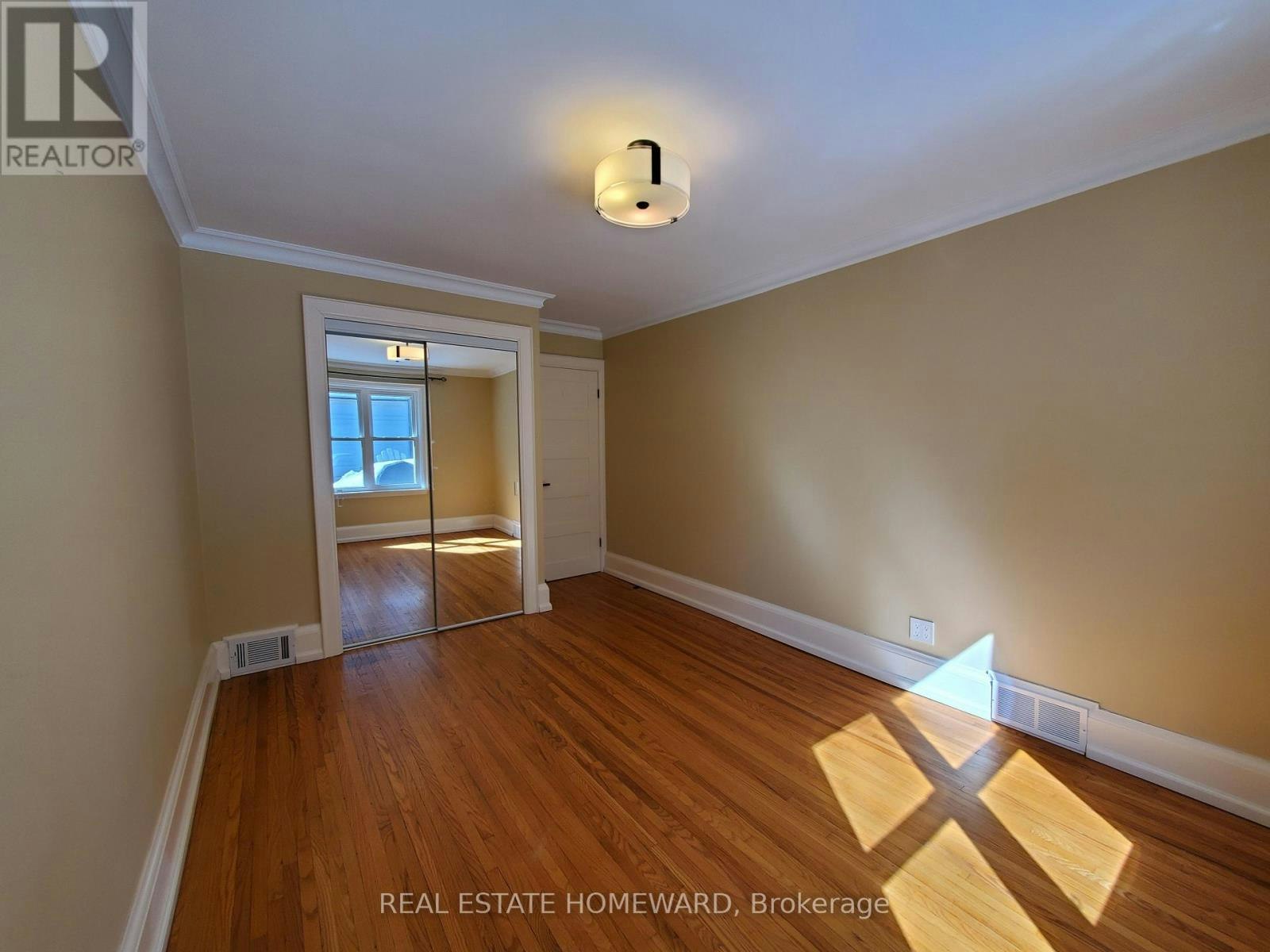 MAIN FLOOR-21 Love Crescent, Toronto, ON, M4E 1V6 - 30