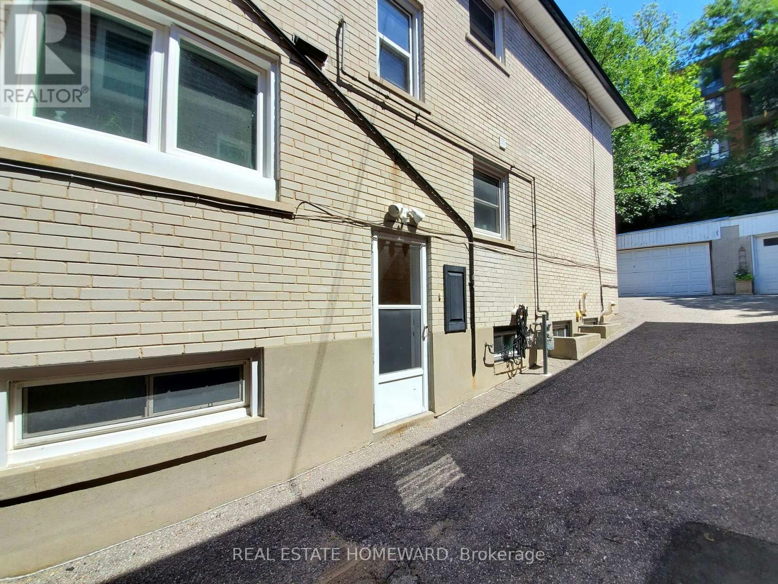 MAIN FLOOR-21 Love Crescent, Toronto, ON, M4E 1V6 - 37