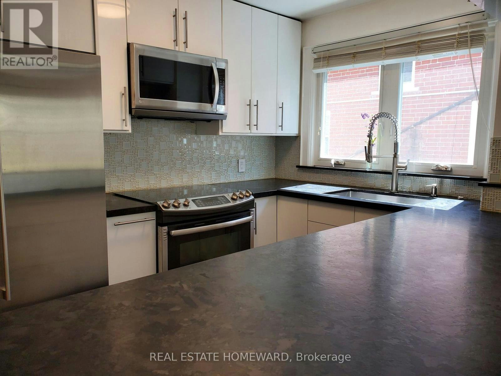 MAIN FLOOR-21 Love Crescent, Toronto, ON, M4E 1V6 - 15