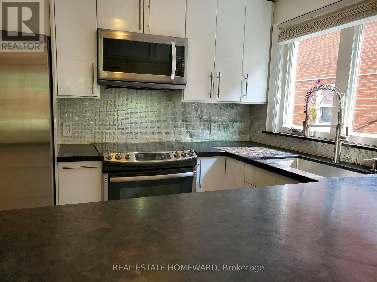 MAIN FLOOR-21 Love Crescent, Toronto, ON, M4E 1V6 - 12