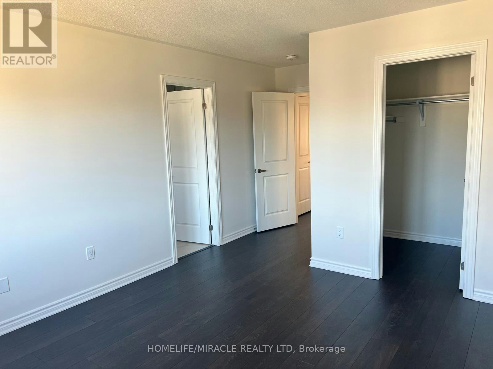 11 Sapphire Way, Thorold, ON, L2V 0L4 - 11