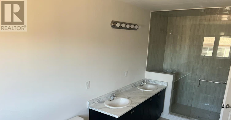 11 Sapphire Way, Thorold, ON, L2V 0L4 - 12