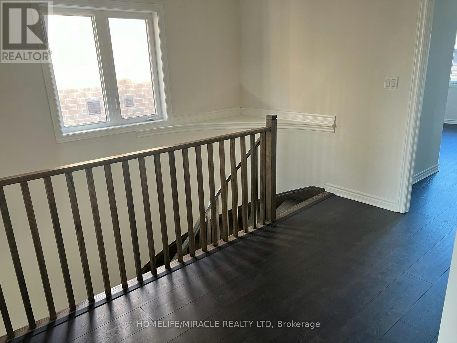 11 Sapphire Way, Thorold, ON, L2V 0L4 - 9