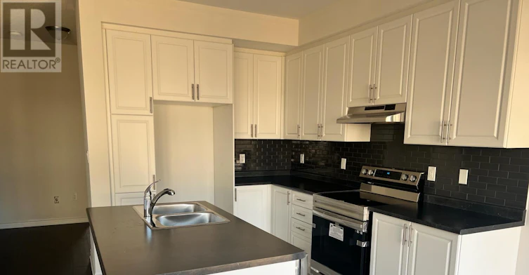 11 Sapphire Way, Thorold, ON, L2V 0L4 - 4