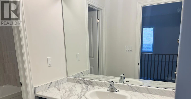 11 Sapphire Way, Thorold, ON, L2V 0L4 - 18
