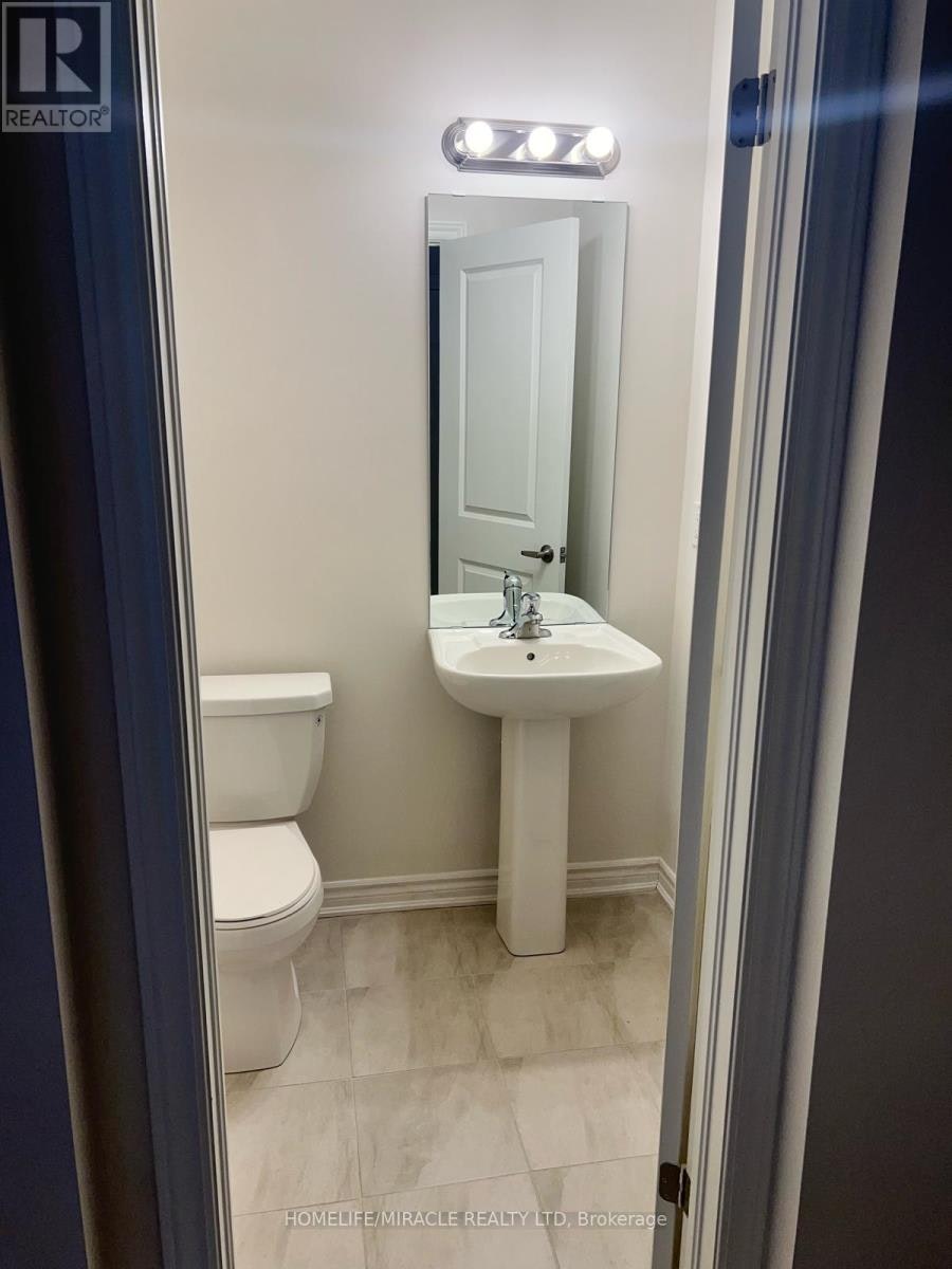 11 Sapphire Way, Thorold, ON, L2V 0L4 - 7