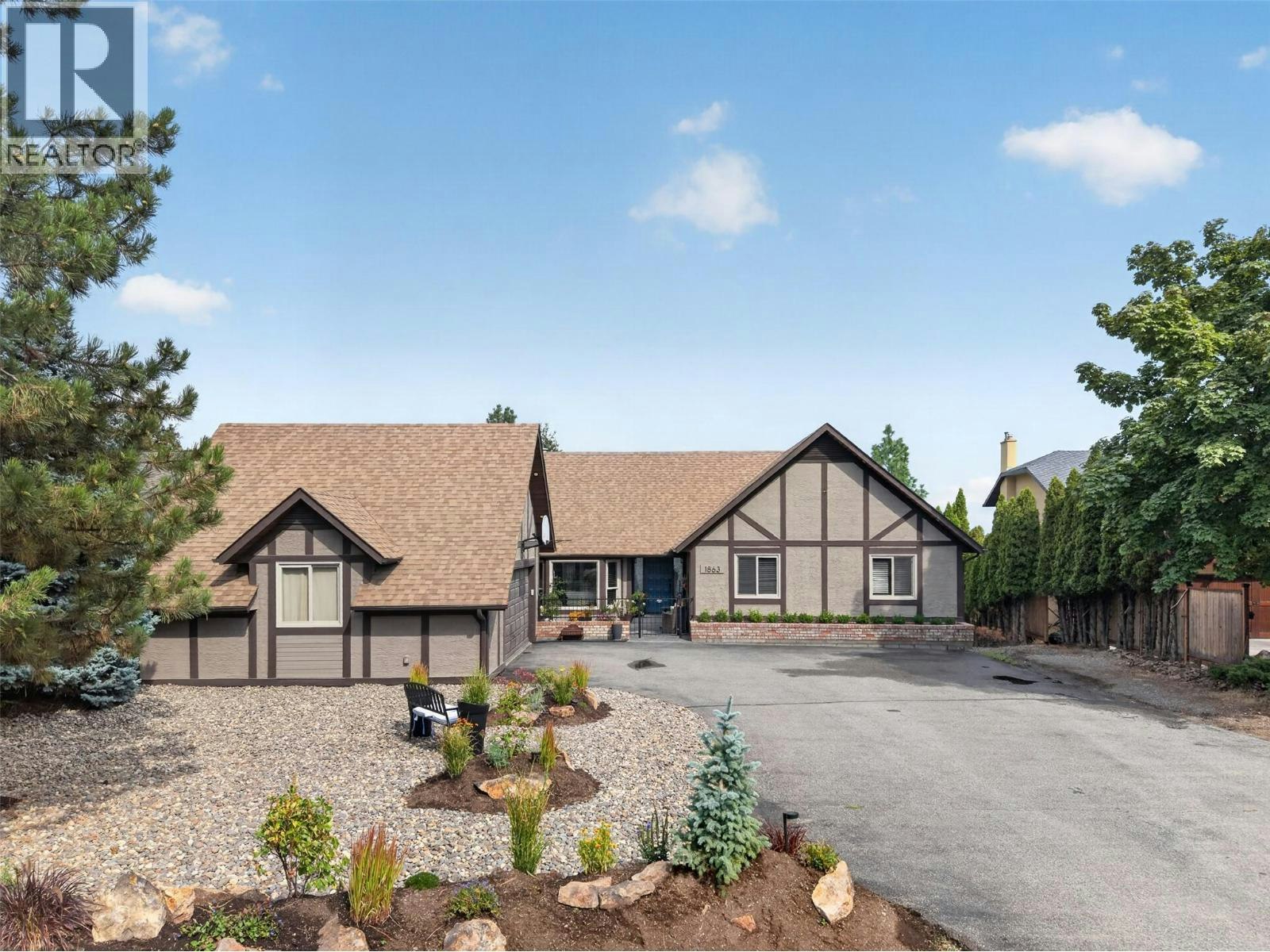 1863 Horizon Drive, West Kelowna, BC, V1Z 3E4
