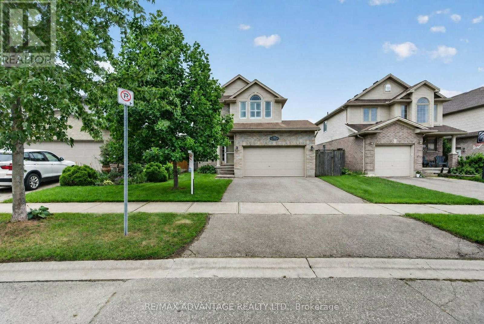 782 Reeves Avenue, London, ON, N6G 5K3