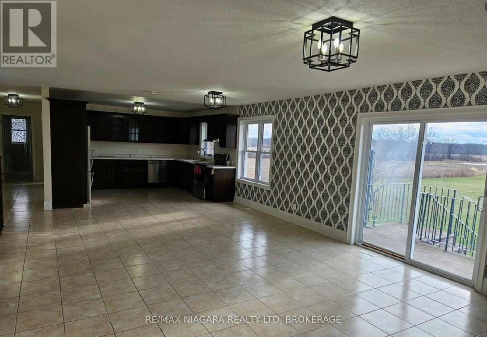UPPER-1010 Foss Road, Pelham, ON, L0S 1C0 - 12