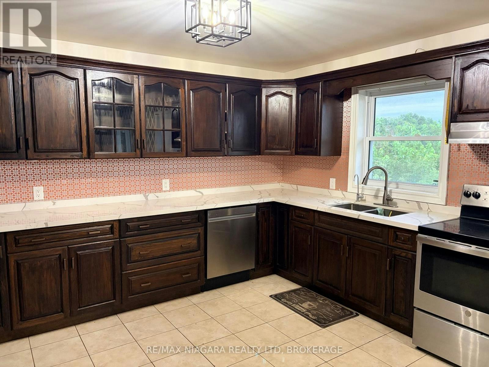 UPPER-1010 Foss Road, Pelham, ON, L0S 1C0 - 18