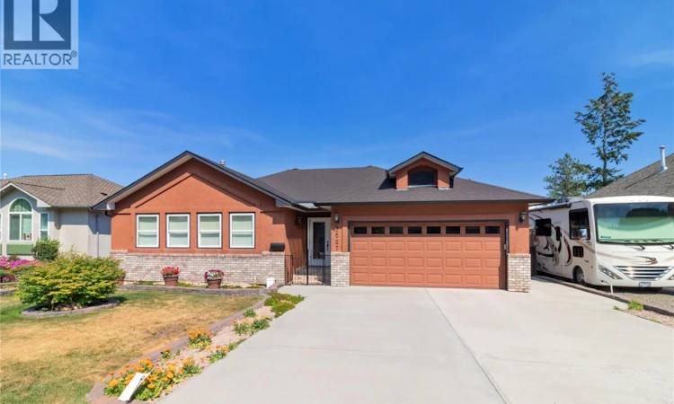 3527 Glen Eagles Drive