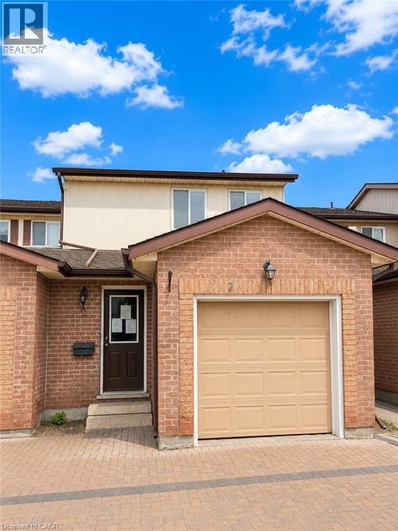 2-25 Valleyview Road, Kitchener, ON, N2E 1L5