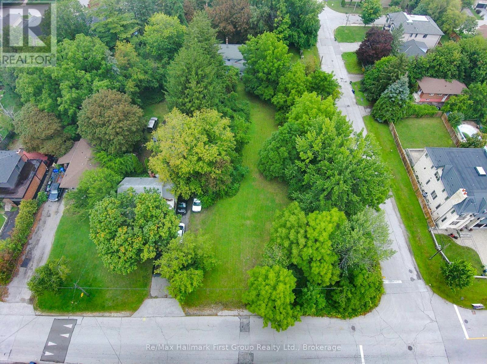 98 Euclid Avenue, Toronto, ON, M1C 1J9