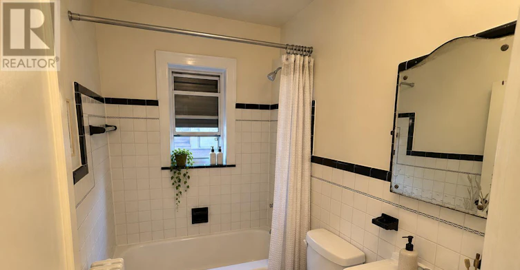 2 UPPER-168 Vaughan Road, Toronto, ON, M6C 2M2 - 11