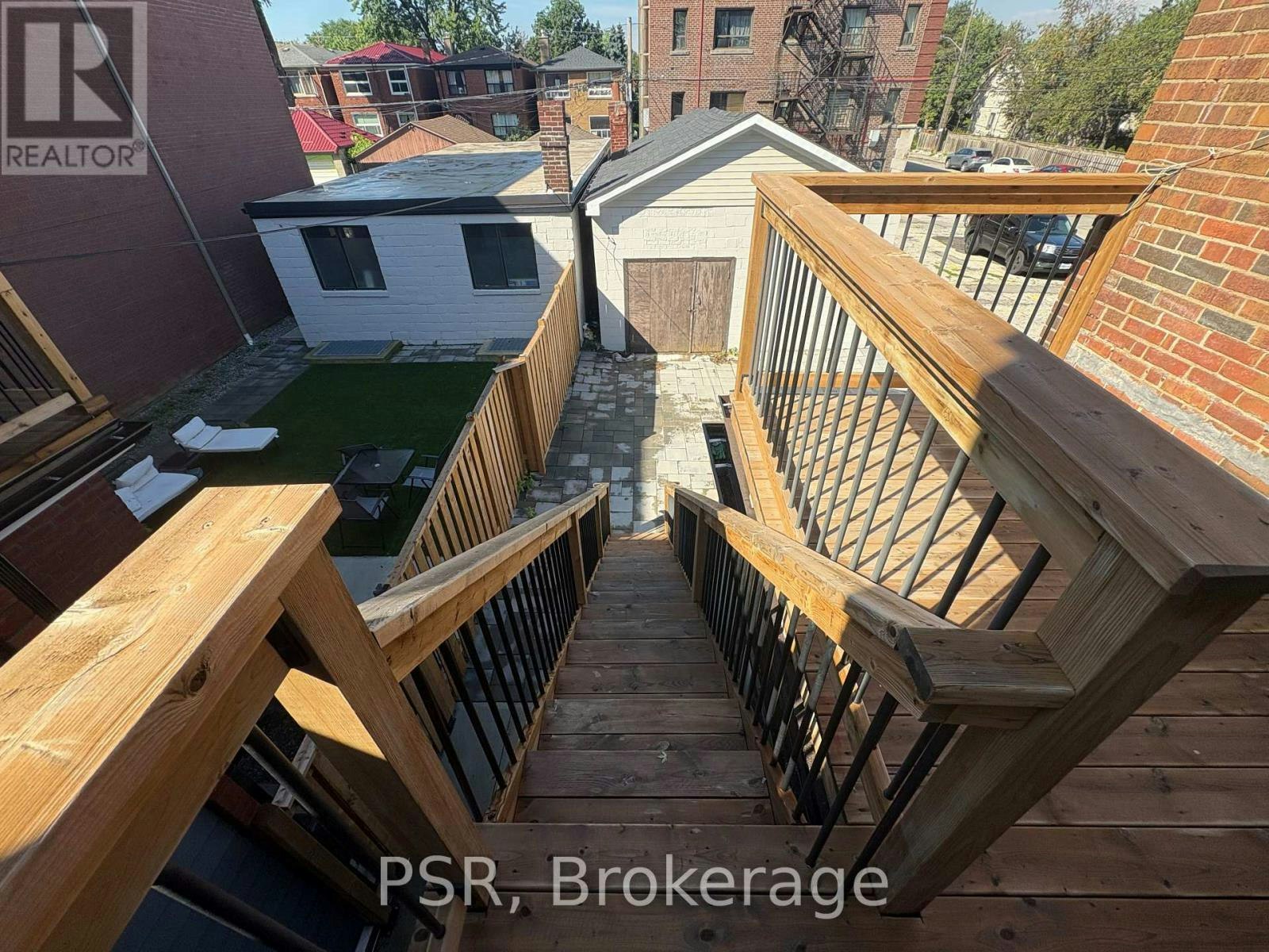 2 UPPER-168 Vaughan Road, Toronto, ON, M6C 2M2 - 14