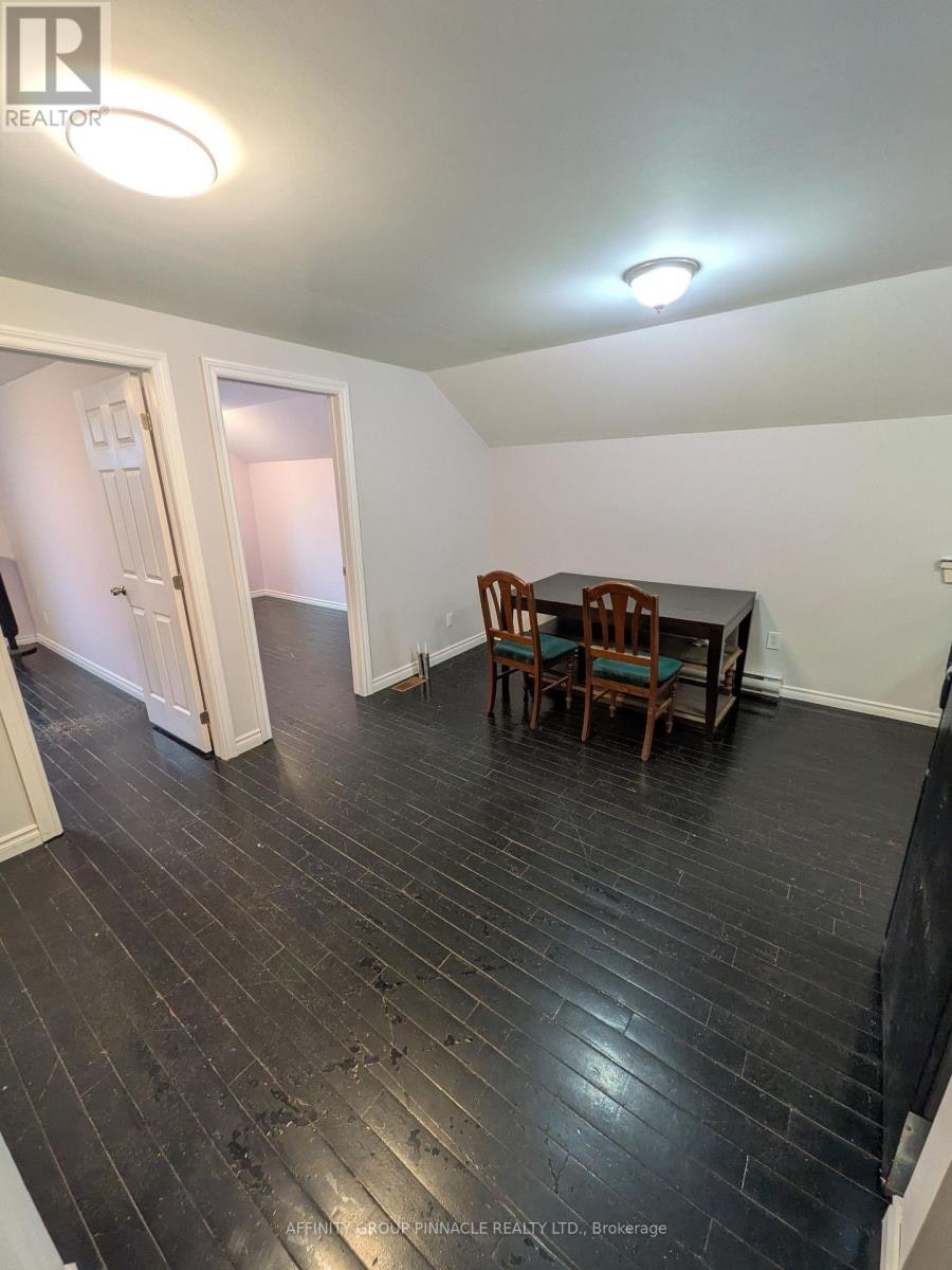 12 Russell Street W, Kawartha Lakes, ON, K9V 2W6 - 12