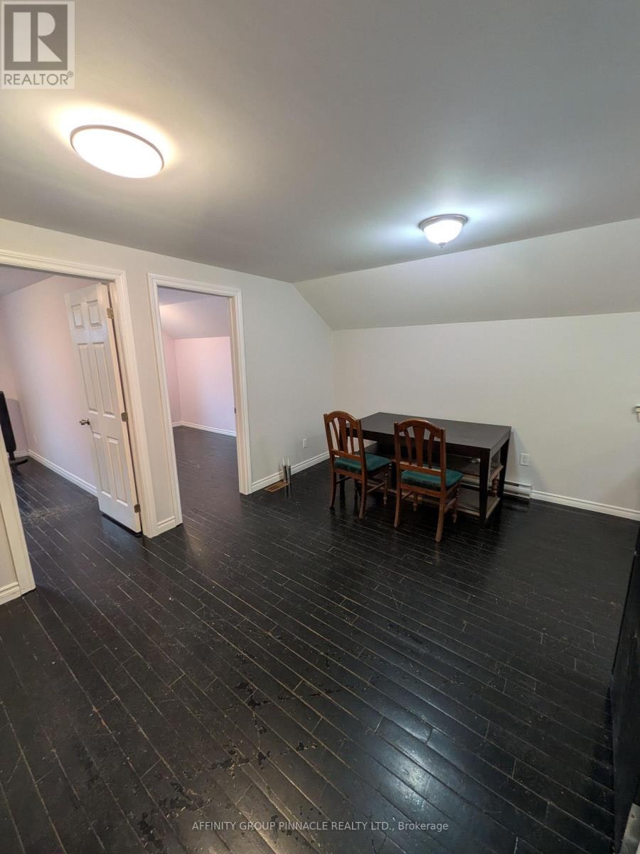 12 Russell Street W, Kawartha Lakes, ON, K9V 2W6 - 11